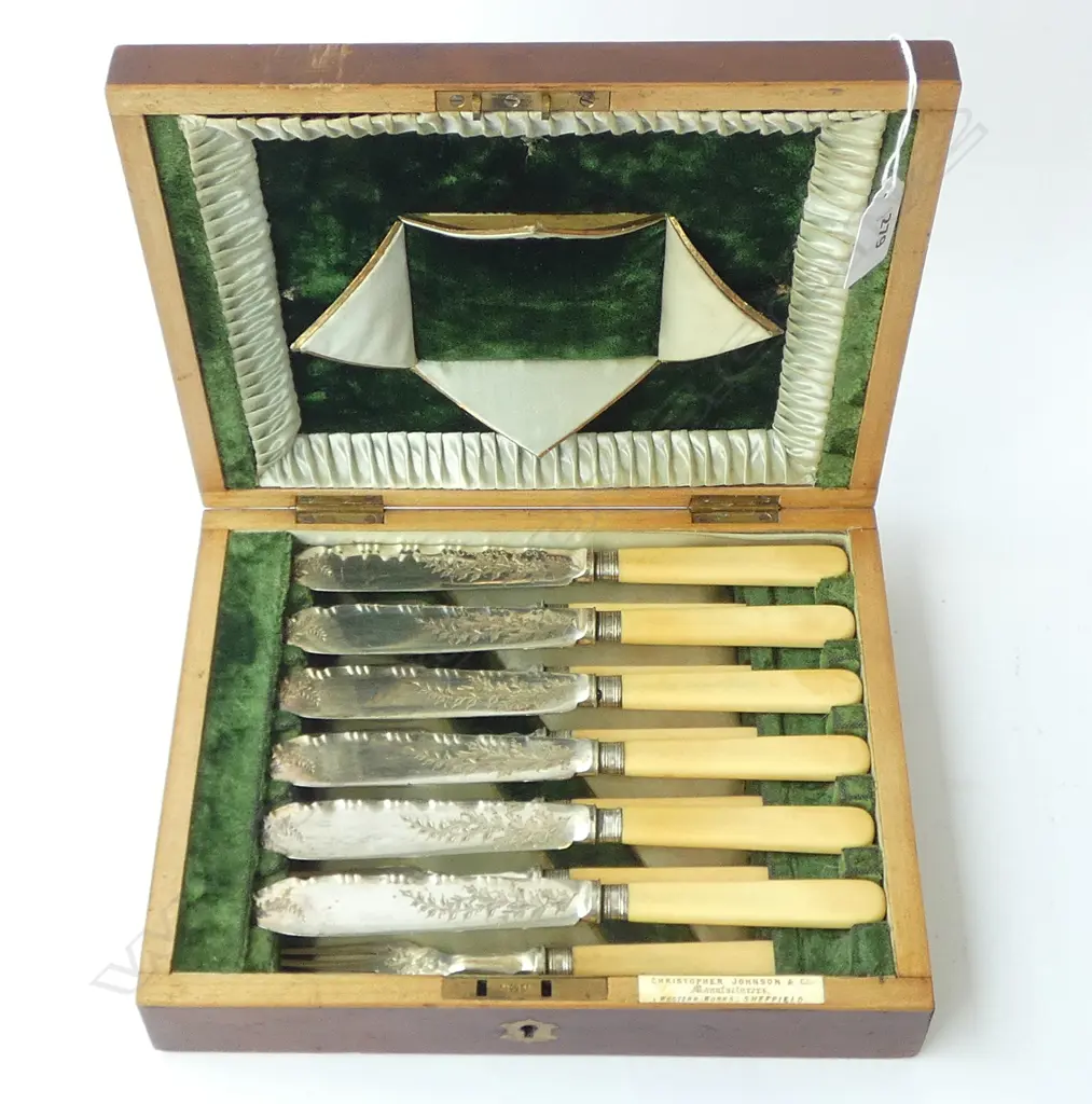 12 PCE EP FISH SET, CASED Image 1++