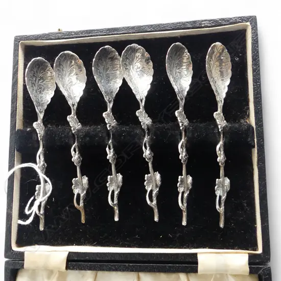 FANCY SET 835 SILVER TEASPOONS vine form 72gms in fitted box