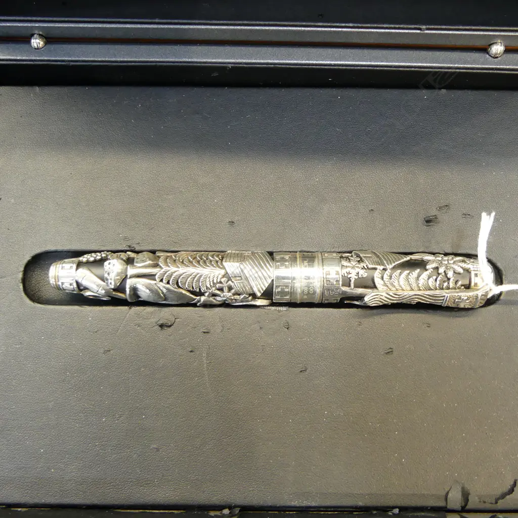 BOXED 800 SILVER PEN BY CARAN D'ACHE GENEVE L.135mm Image 1++