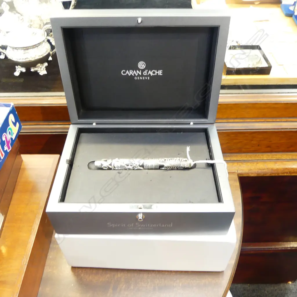 BOXED 800 SILVER PEN BY CARAN D'ACHE GENEVE L.135mm Image 1++