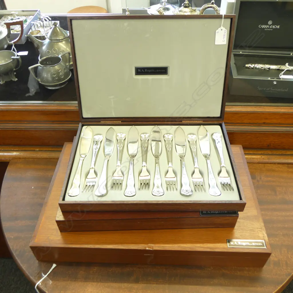 3 BOXED W.A. ROGERS KINGS PATTERN CUTLERY; 58 PCE, FISH SET & FRUIT SPOON/FORK SET Image 1++