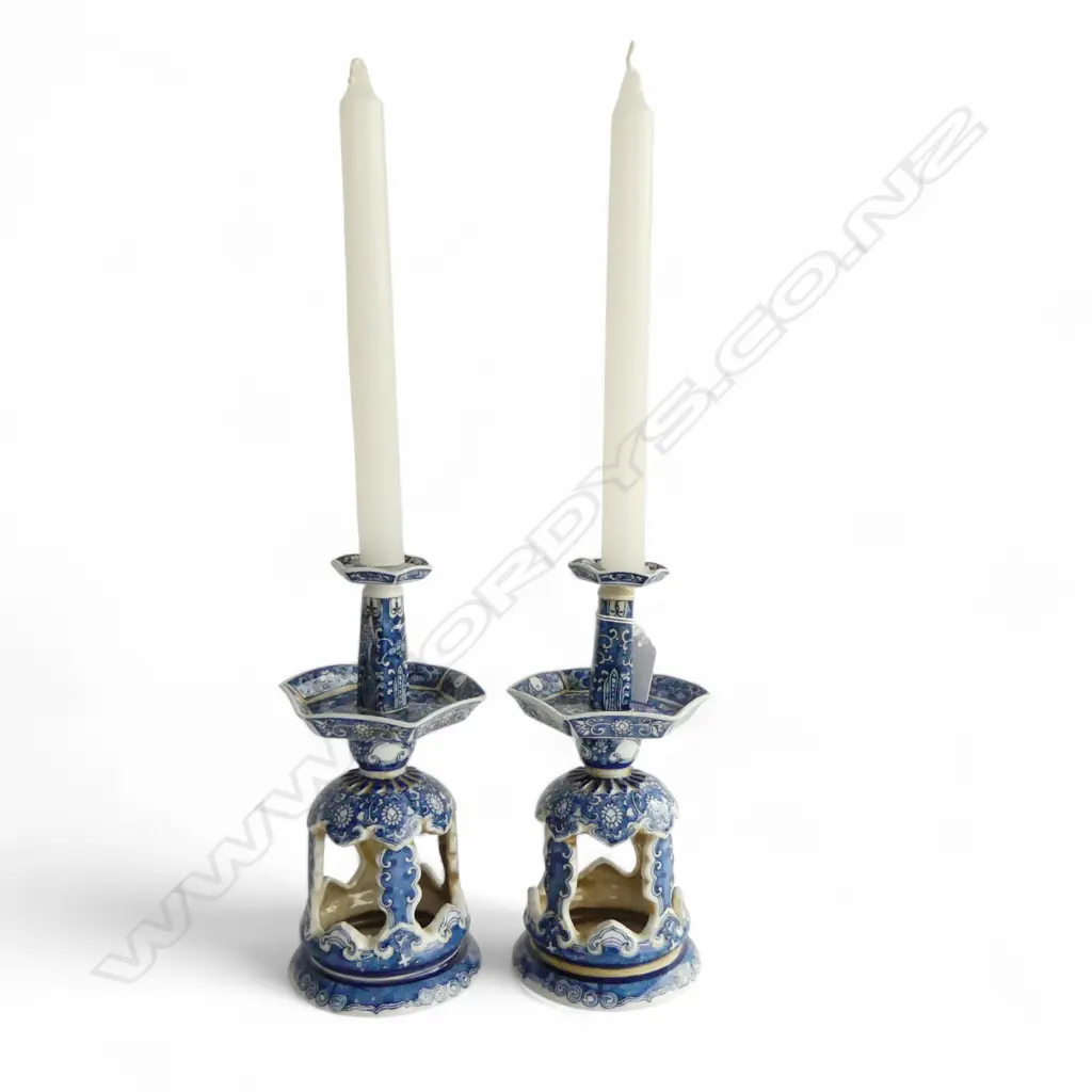 PR ORIENTAL BLUE & WHITE ELABORATE CERAMIC CANDLE STANDS 2 tiered with open base for further candle. H.215mm. Image 1++