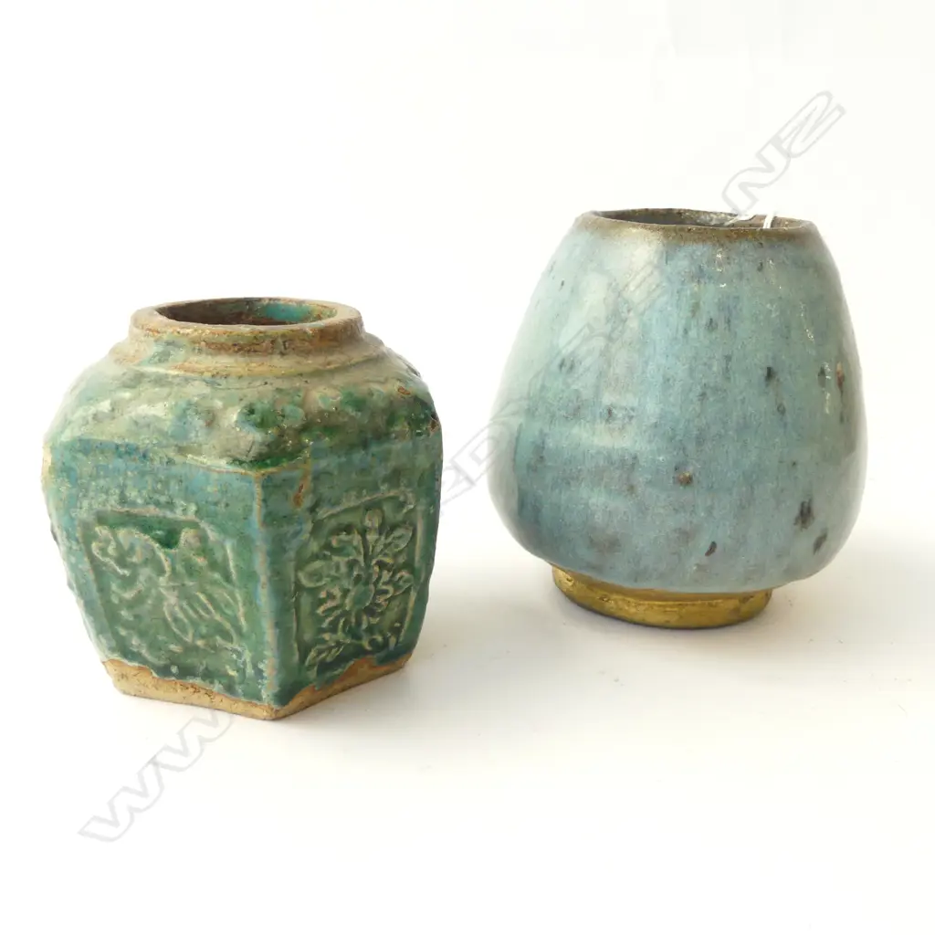 2 ORIENTAL GLAZED VASES H.110mm Image 1++