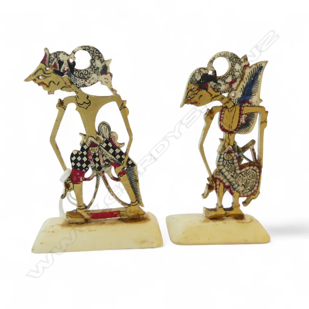2 INDONESIAN WA JANG DOLLS  Image 1++