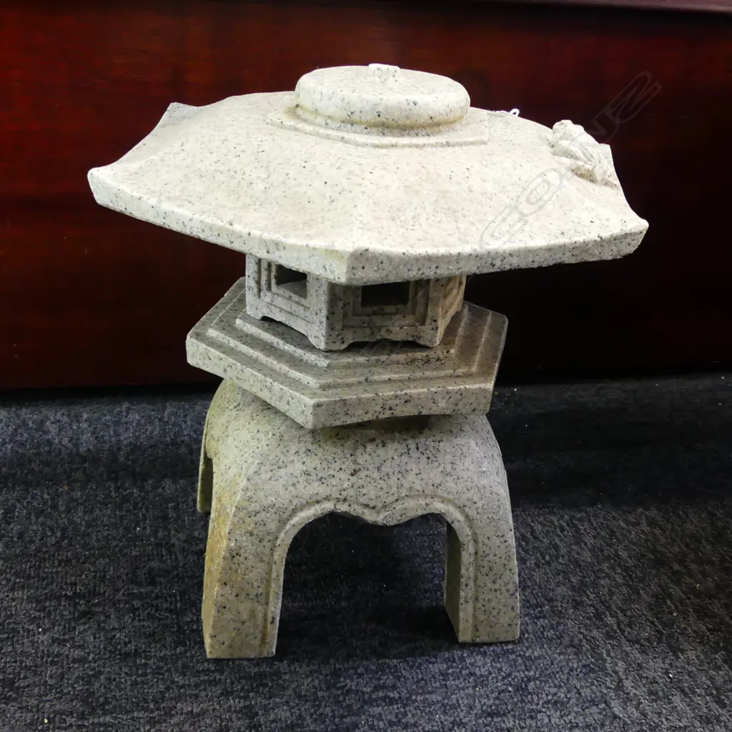 JAPANESE GARDEN LANTERN/ORNAMENT H.300mm Image 1++
