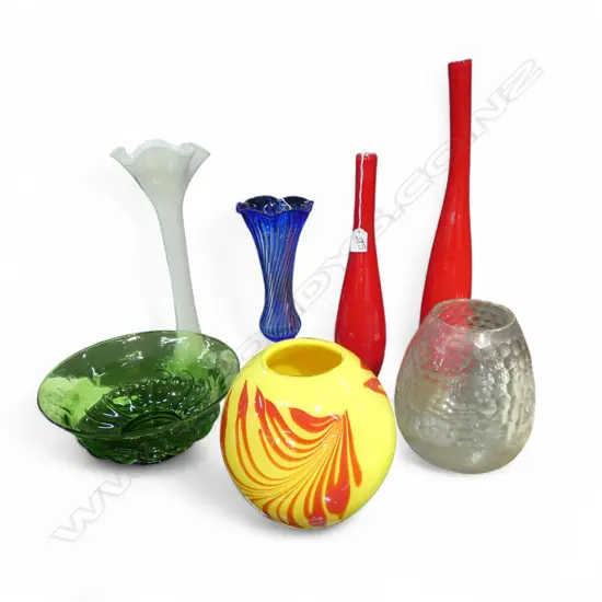 2 RED MURANO VASES H.490mm +ASST. ART GLASS etc