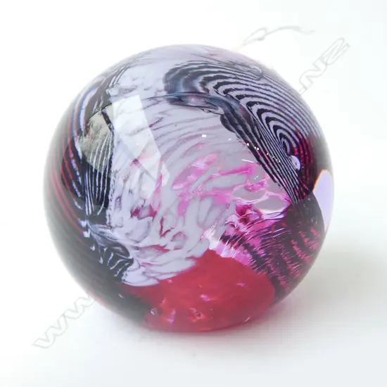 CAITHNESS 'MOULIN ROUGE' GLASS PAPERWEIGHT H.75mm