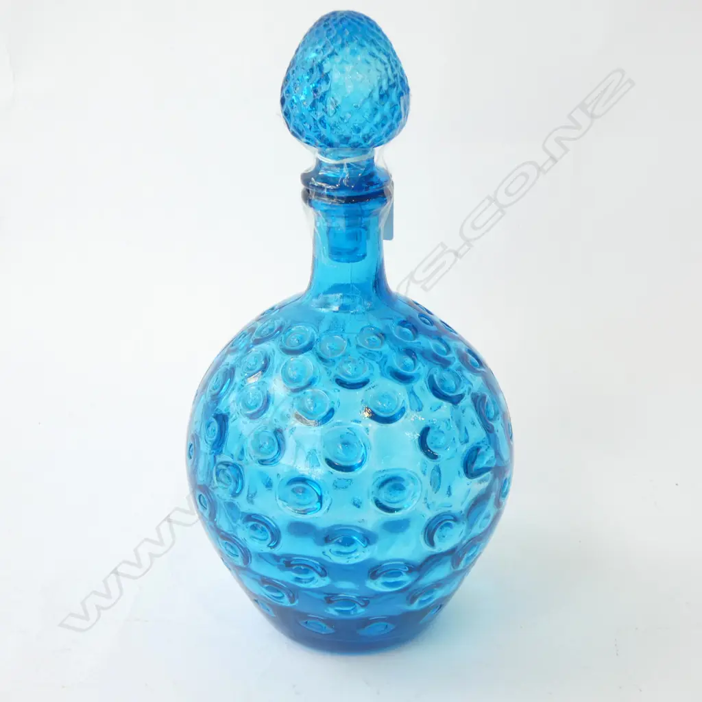 BLUE GLASS DECANTER H.285mm Image 1++