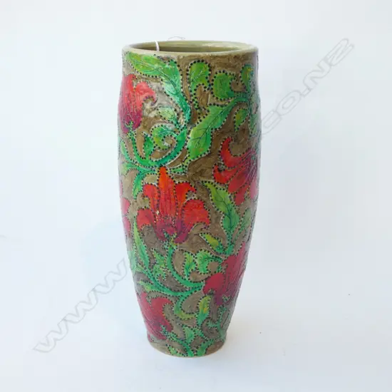 KEUM SUN LEE CYLINDER VASE, RED FLOWERS on a BROWN GROUND, H.280mm