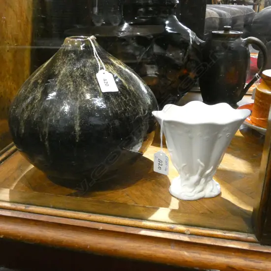 CROWN LYNN VASE + POTTERY VASE H.220mm