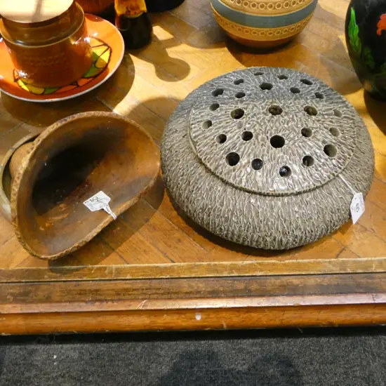 AMBRICO POTTERY ROSE BOWL (CHIP TO LID) + 2 FULFORD POTTERIES N.Z. PCES H.175mm