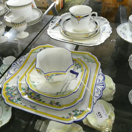 2 DECO SHELLEY CHINA PLATES & MATCHING CSPS