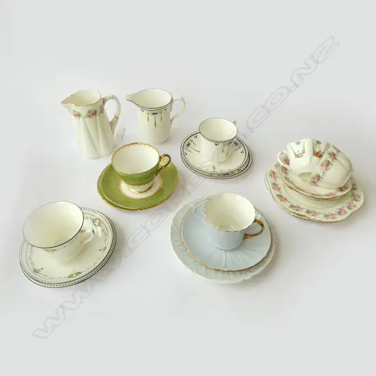 6 SHELLEY CHINA CSPS MIXED PATS & 2 SHELLEY JUGS H120MM TALLEST
