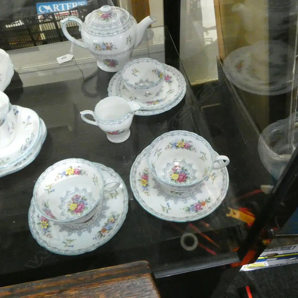 SHELLEY CHINA 3PC TEASET CSP C/S & SMALL DISH  PINK CROCHET PAT Image 1++