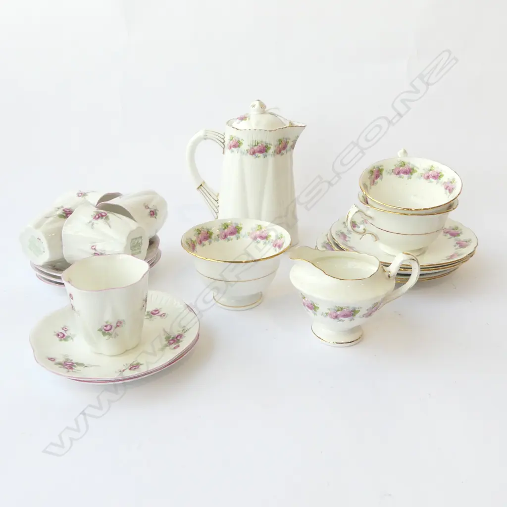 4 SHELLEY CHINA COFFEE CANS 2CSPS MATCHING HOTWATER JUG C/SUGAR PINK ROSE PAT Image 1++