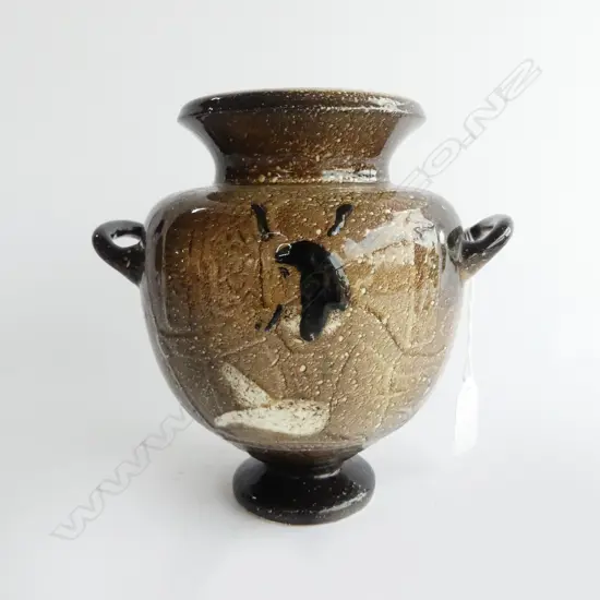 TITIANWARE TWO HANDLED VASE IN THE EGYPTIAN PATTERN H.180mm