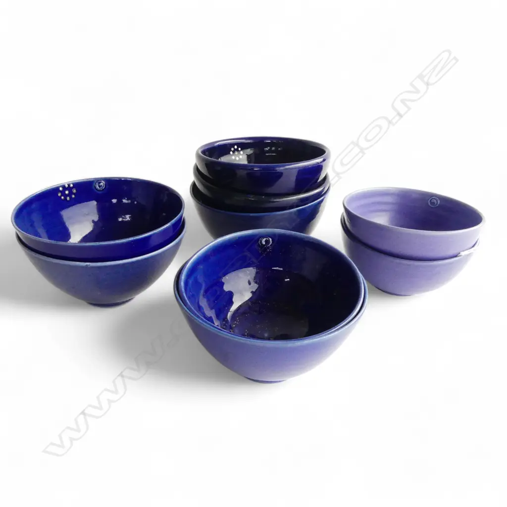 NINE KEUM SUN LEE SML BOWLS, VARIOUS BLUE GLAZES Image 1++