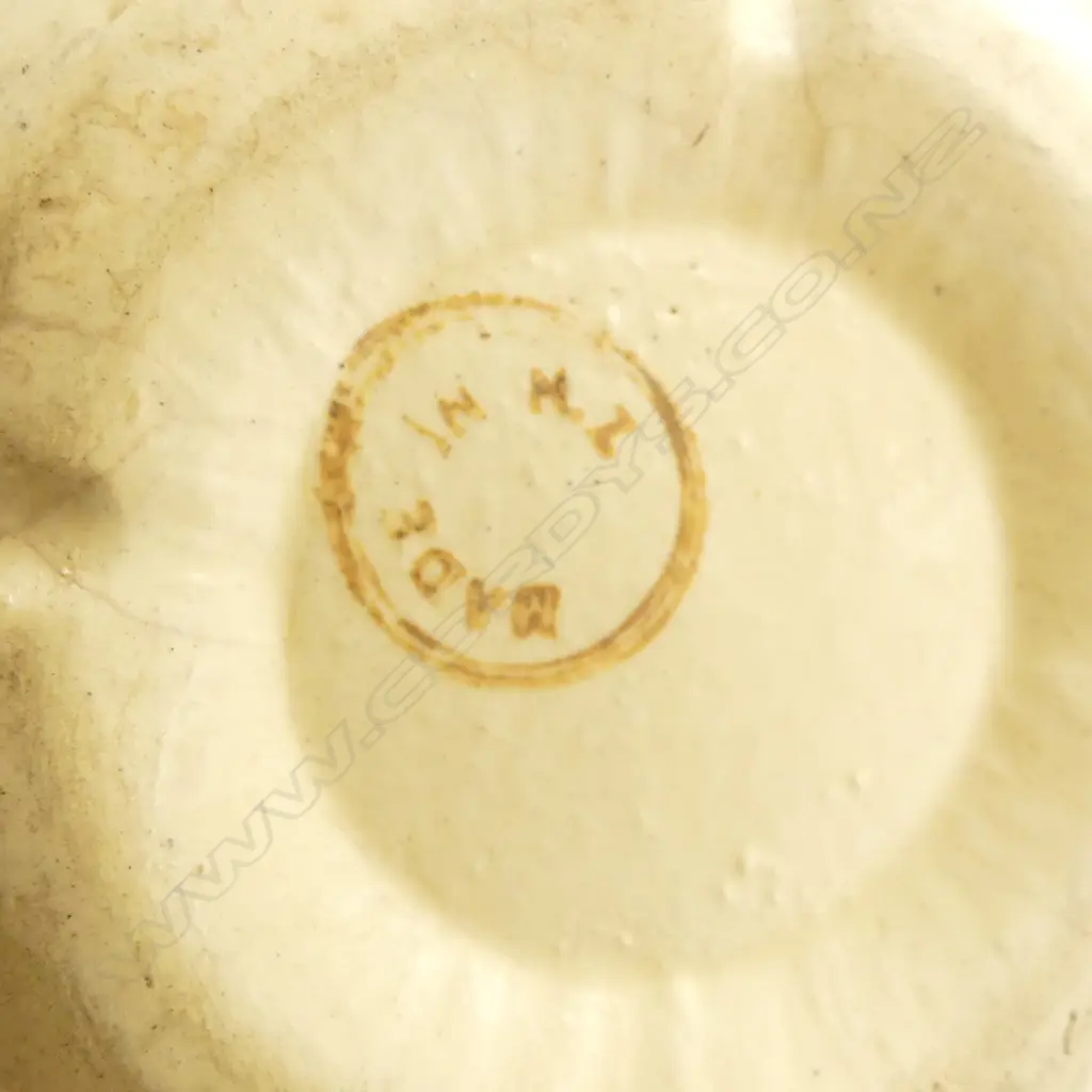 2 AMBRICO EARLY CROWN LYNN YELLOW GLAZE BEEHIVE BOWLS Dia.150mm pre-1948 stamps Image 1++