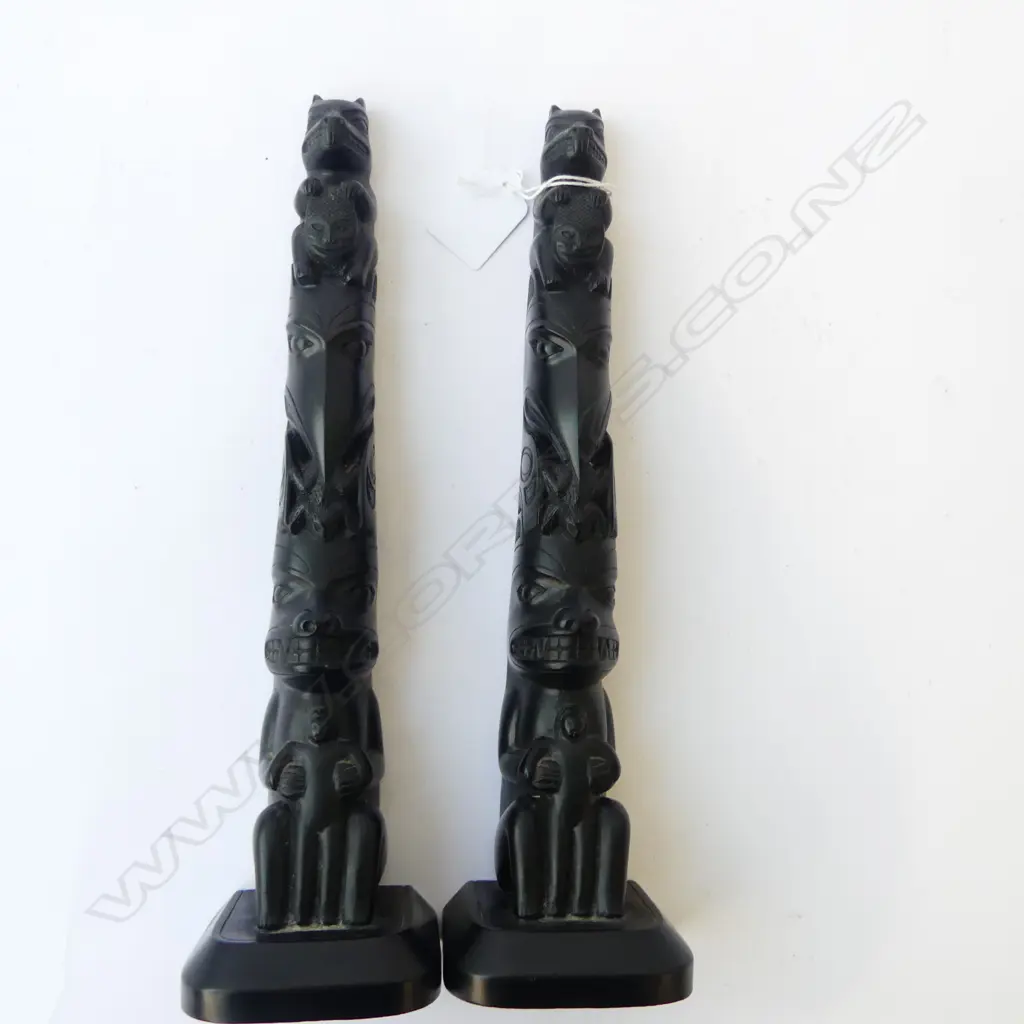 PR AMERICAN INDIAN TOTEM BOOKENDS black hard resin H.285mm Image 1++