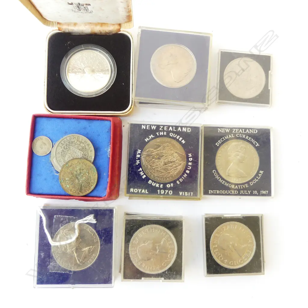 ASST. N.Z. & ROYAL COM. COINS Image 1++