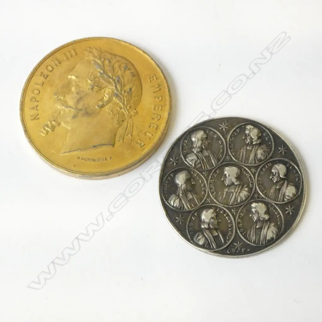 WILLIAM SANCROFT ARCHBISHOP OF CANTERBURY 1688 CAST SILVER MEDAL 22gms + NAP. III UNIVERSAL EXPOSITION 1867 GILT BRONZE Image 1++