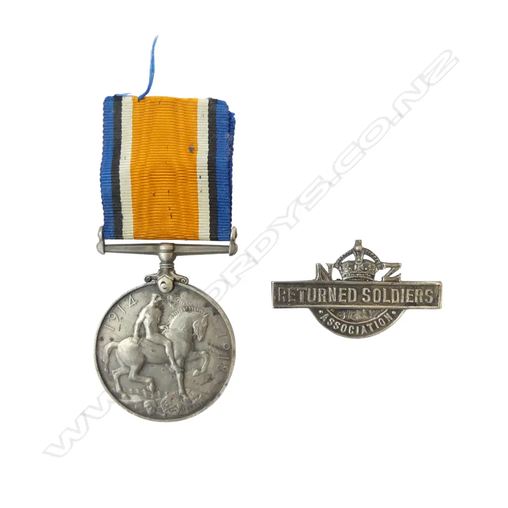 BRITISH WAR MEDAL, RSA BADGE Image 1++