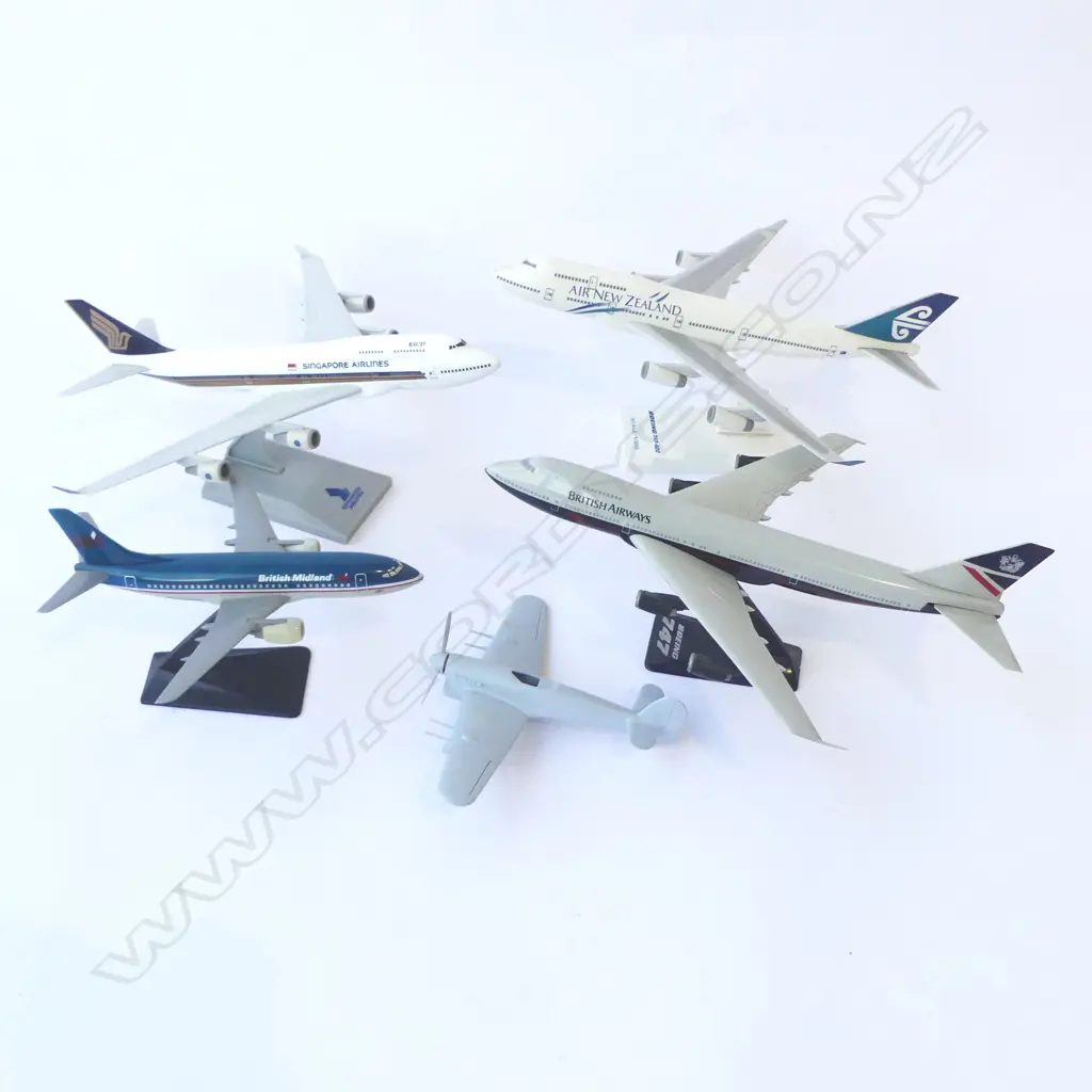 5 MODEL PLANES Image 1++