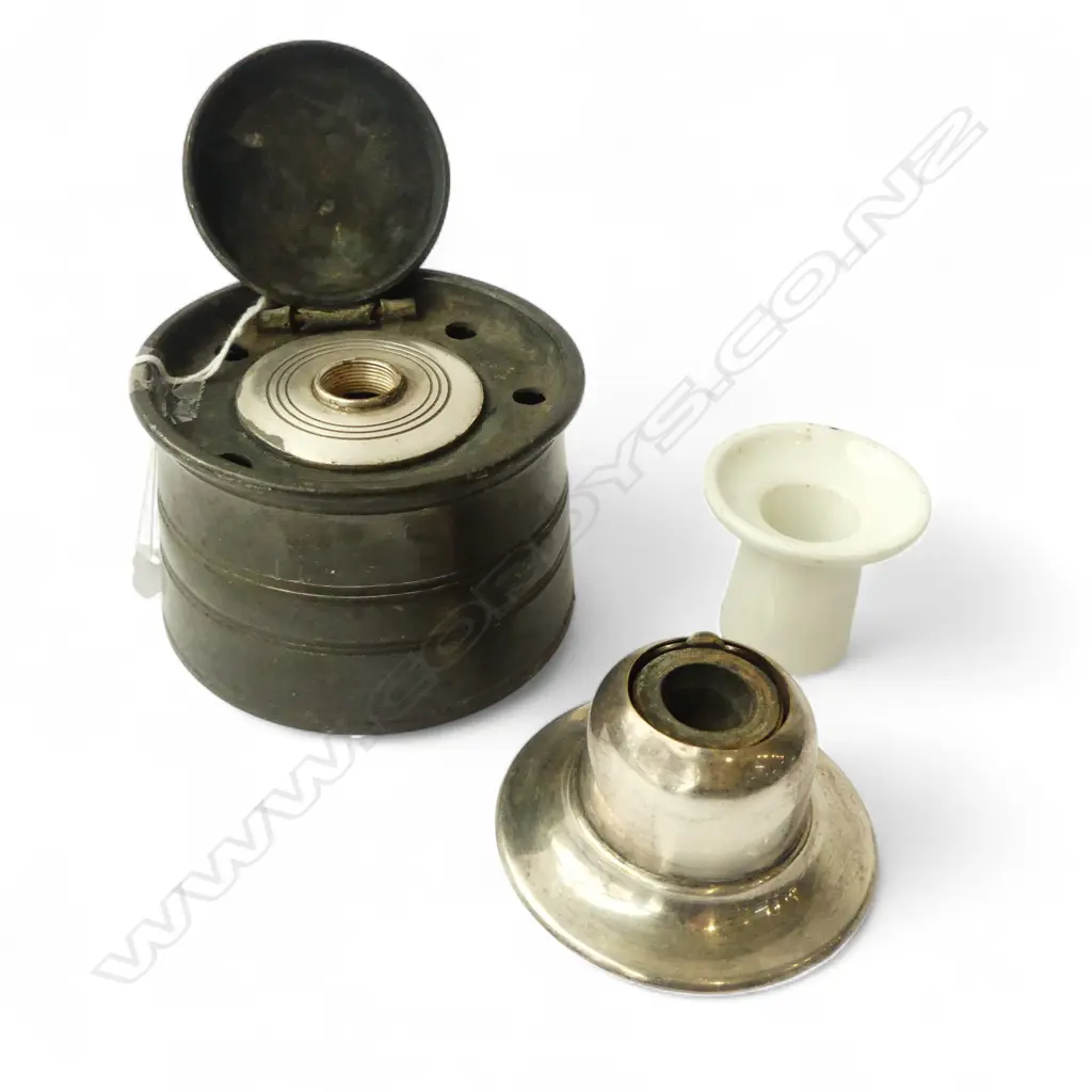 3 ANTIQUE INKWELLS PEWTER, DECO SILVER PLATE, & PORCELAIN, D.50-98MM  Image 1++