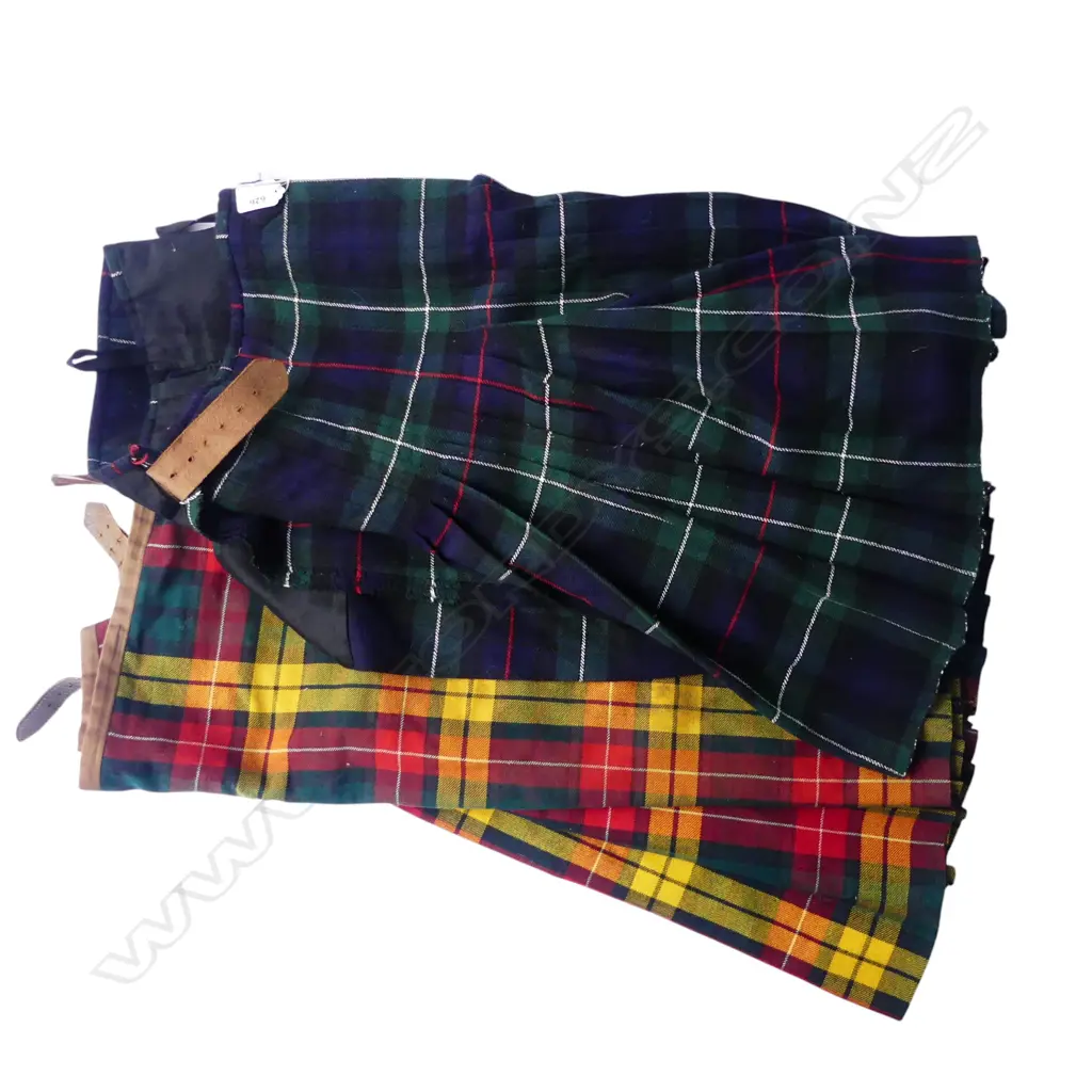 2 VINTAGE KILTS  Image 1++