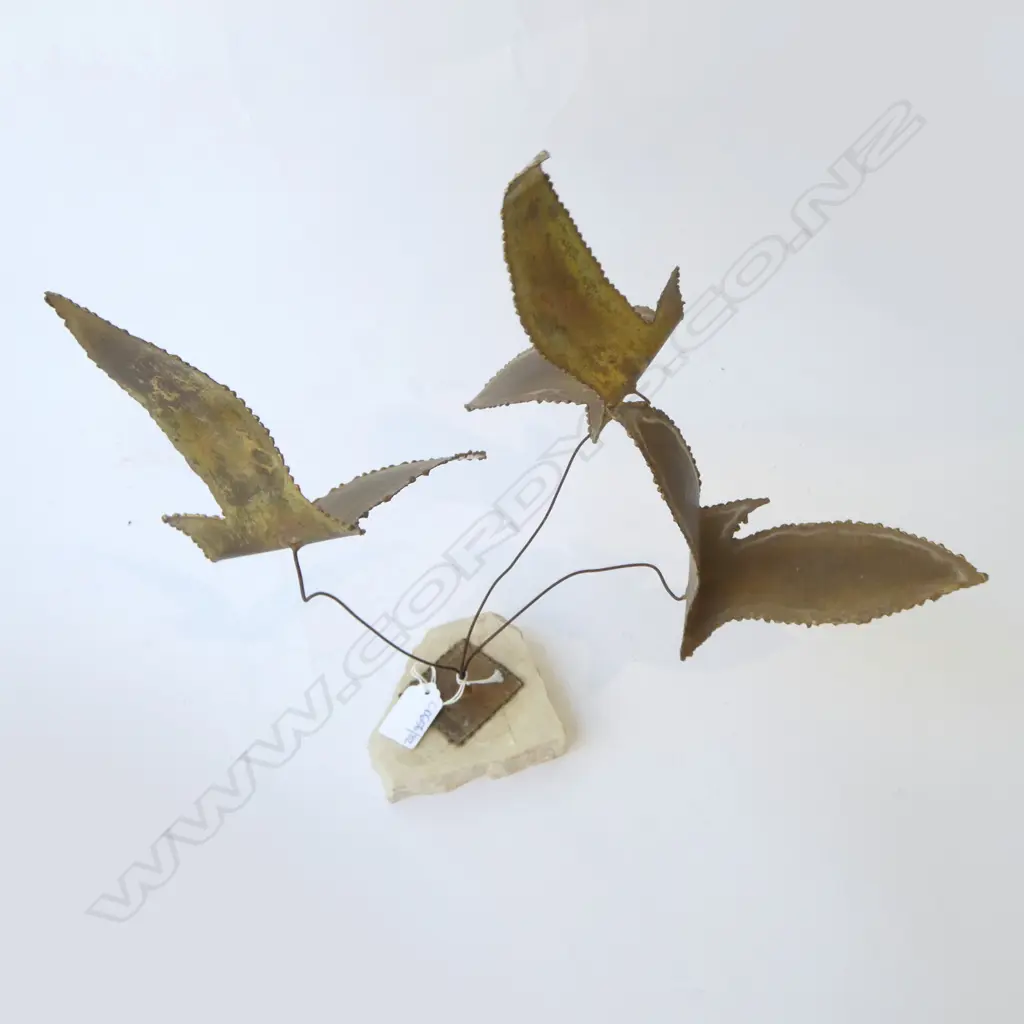 METAL BIRD SCULPTURE H.315mm Image 1++