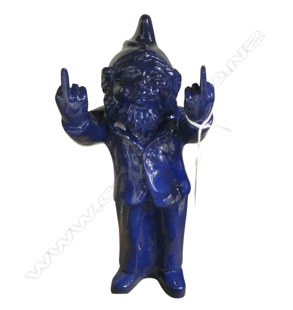 BLUE RESIN GNOME PULLING THE FINGERS H.240mm Image 1++