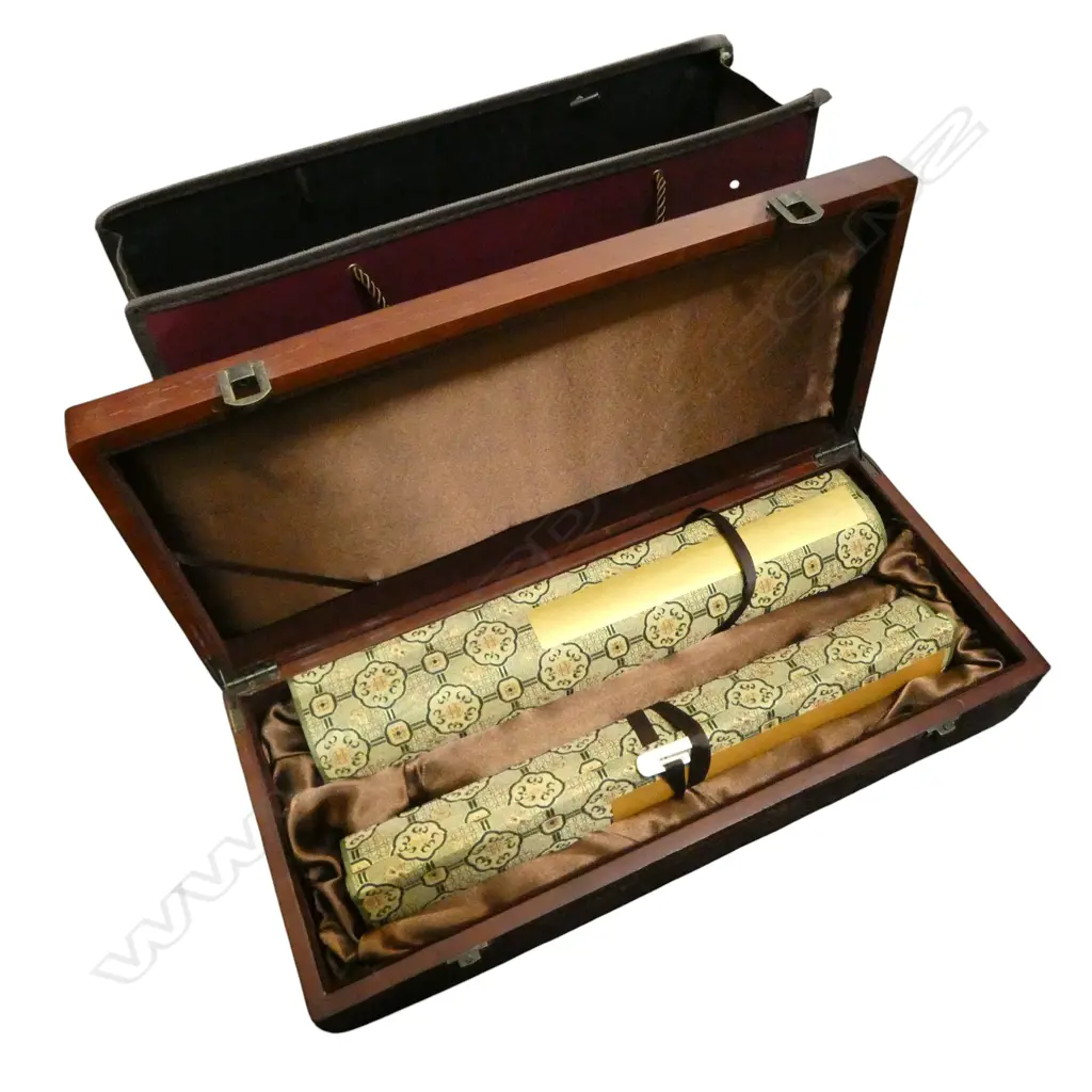 2 ORIENTAL SCROLLS IN BOX & BAG Image 1++