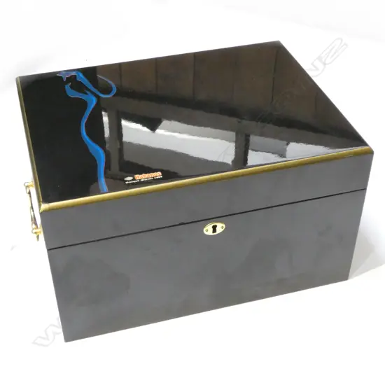 MODERN 'HABANOS' HUMIDOR WITH GLOSSY BLACK EXTERIOR AND FULLY FITTED INTERIOR 360x280x210mm