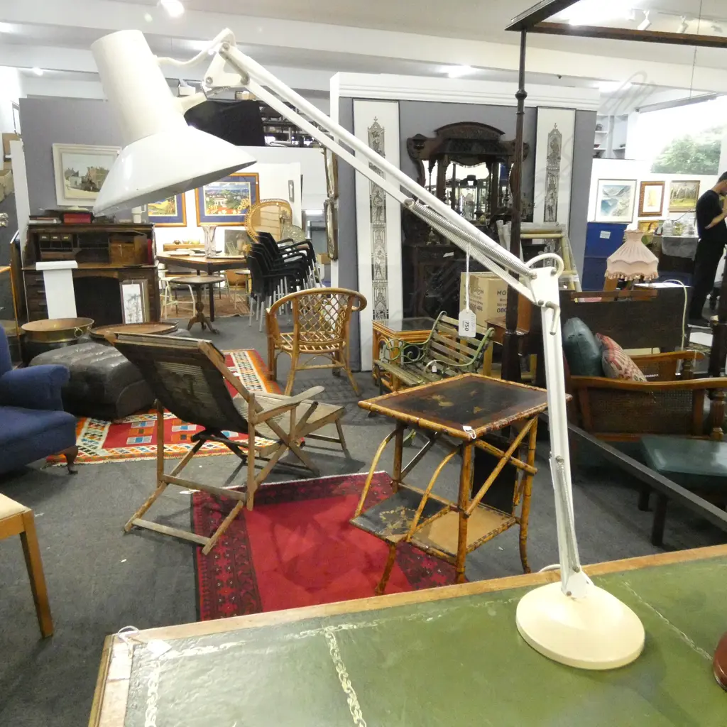 SUPERLUX MODEL 'A' TABLE LAMP  Image 1++