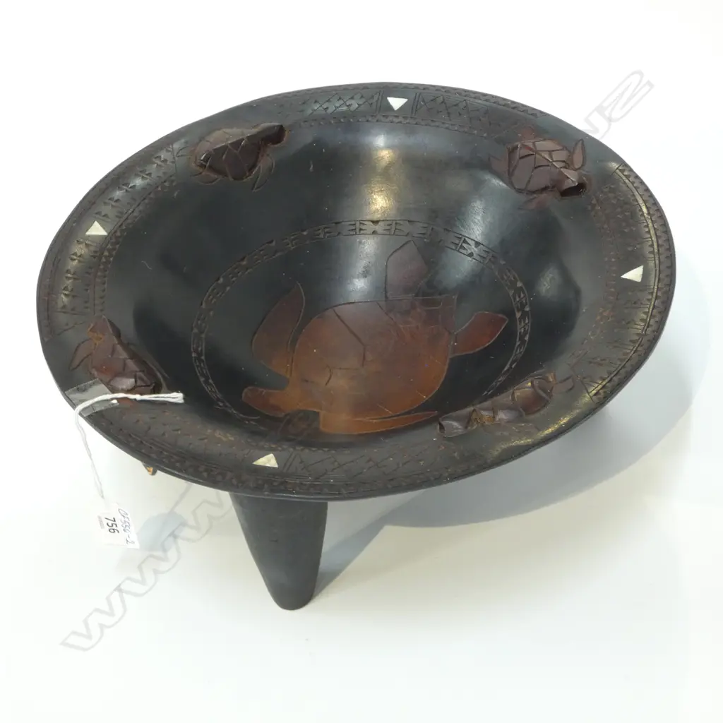 FIJIAN KAVA BOWL on  FOUR TAPERING LEGS w DETAILED CARVING, TURTLES & INLAID MOP, Dia.330mm Image 1++