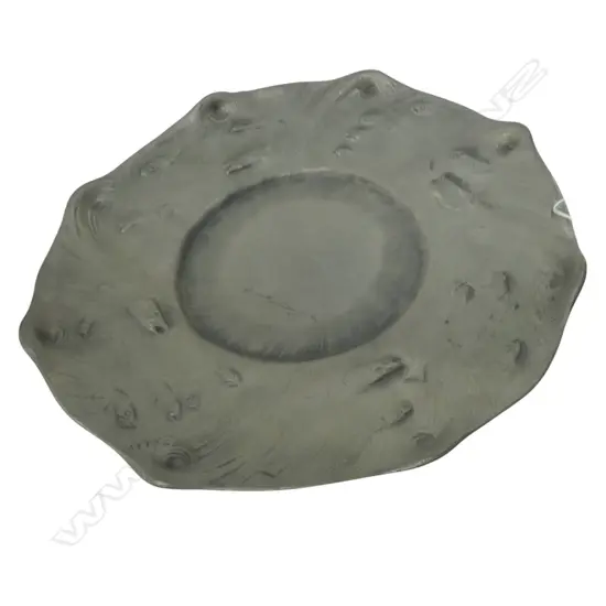 LARGE SWEDISH  1930s PEWTER CHARGER BY OLOF AHLBERG, FISH MOTIF IN RELIEF, Dia 360mm