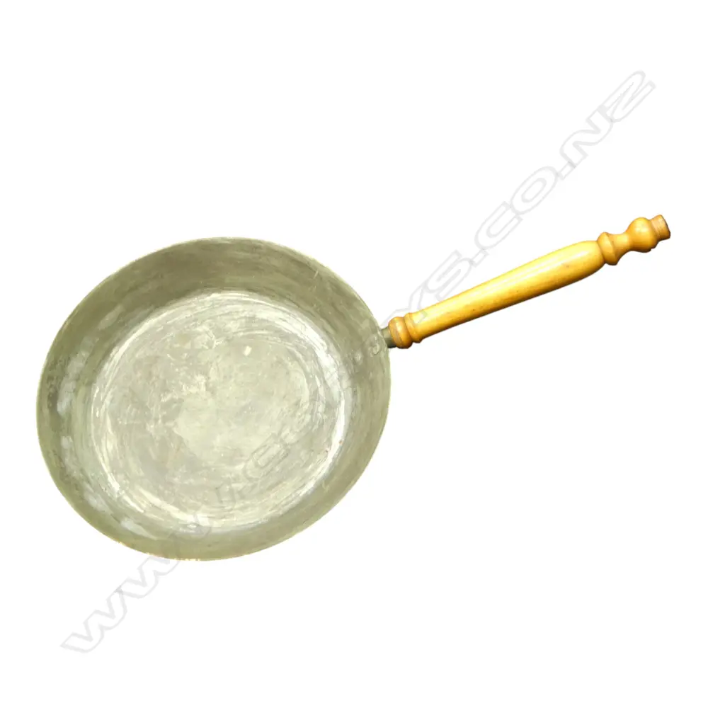 LG COPPER FRY PAN 'SOHO FOUNDRY SOVEREIGN HILL BALLARAT' 340mm dia Image 1++