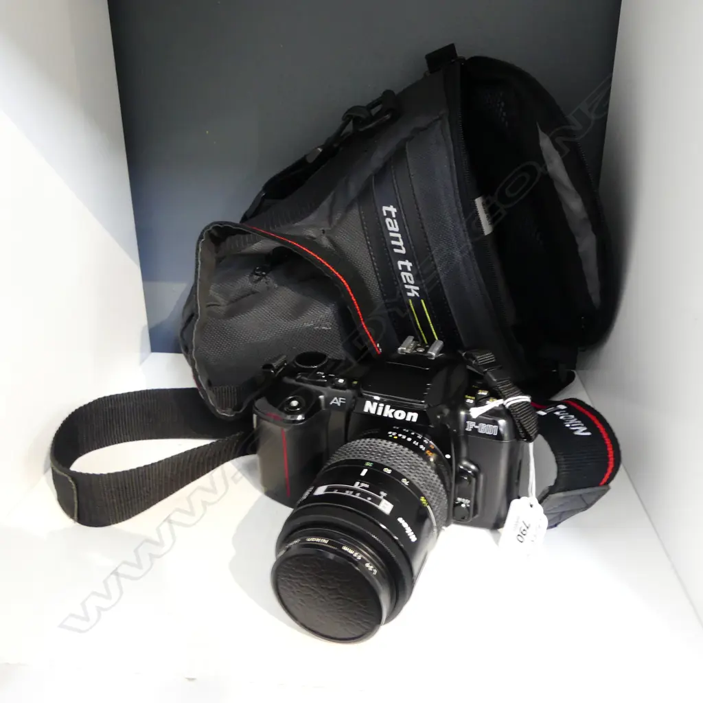 VINTAGE NIKON F-60135MM FILM SLR CAMERA + BAG [WORKING] Image 1++