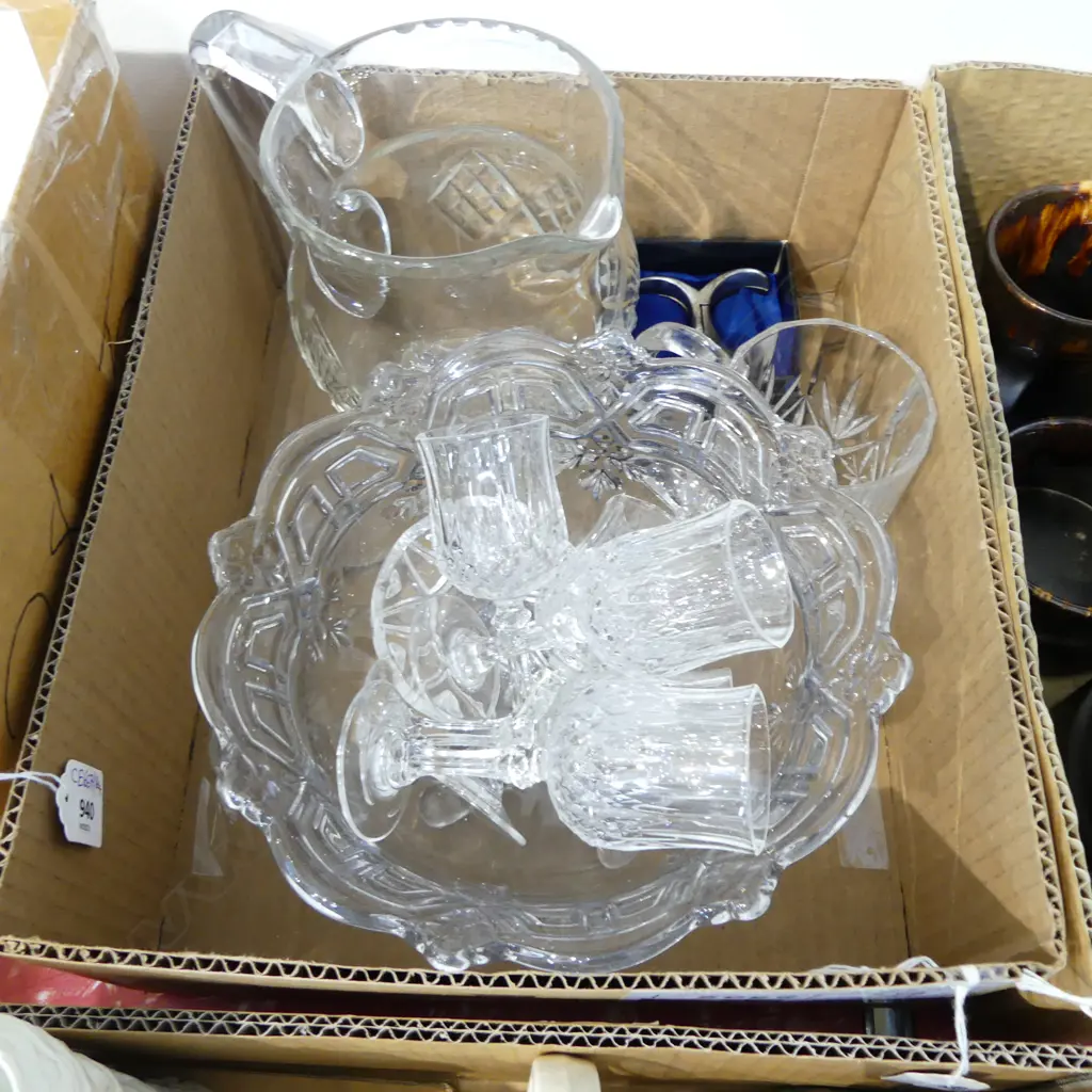 CRYSTAL JUG, GLASSES, MUG, VINTAGE GLASS FOOTED BOWL & CHAMPAGNE OPENER Image 1++