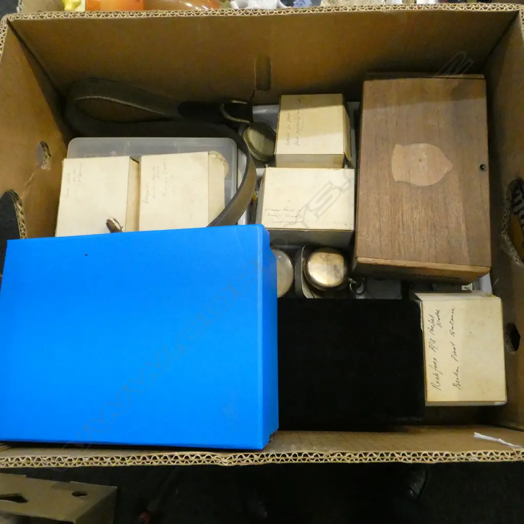 LGE COLLECTION OLD POCKET WATCH PARTS ETC includes some wristwatch parts etc.  Image 1++