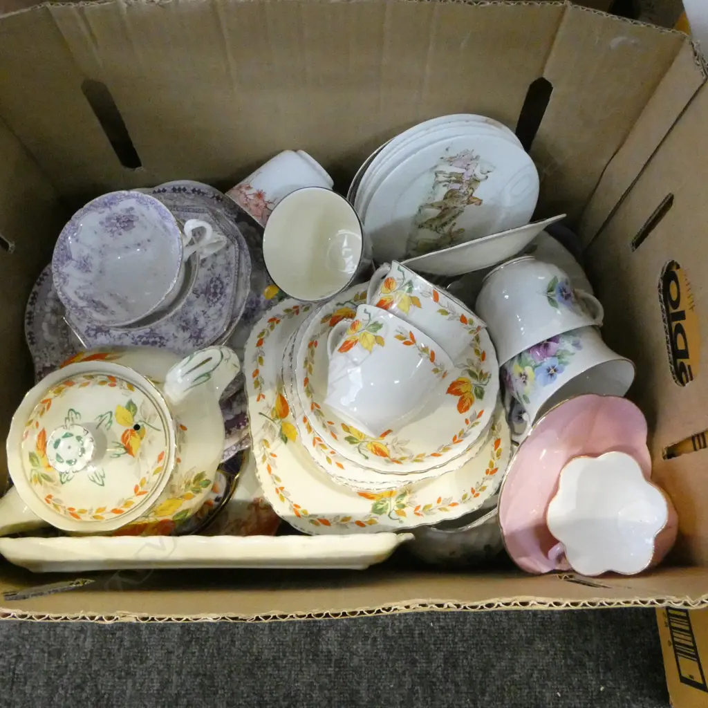 BOX LOT PART TEASETS TEAPOT CSPS ETC Image 1++