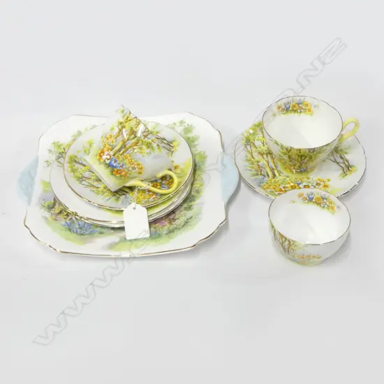 SHELLEY CHINA PART TEASET 2CSPS CAKE PLATE & SUGAR BOWL FLORAL PAT