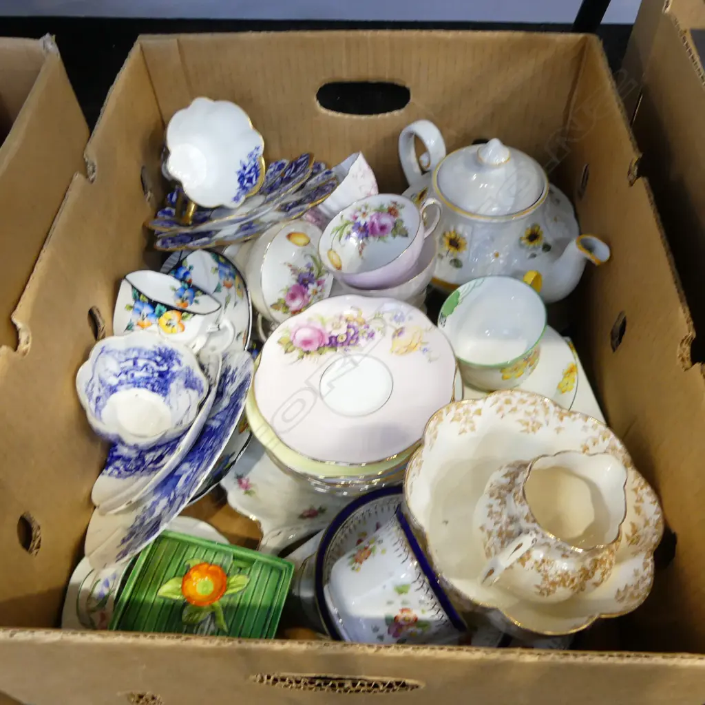 BOX LOT PART TEASETS CSPS ETC Image 1++