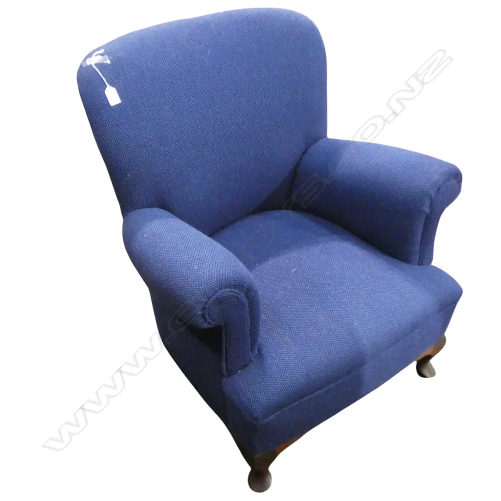 BLUE ARMCHAIR Image 1++