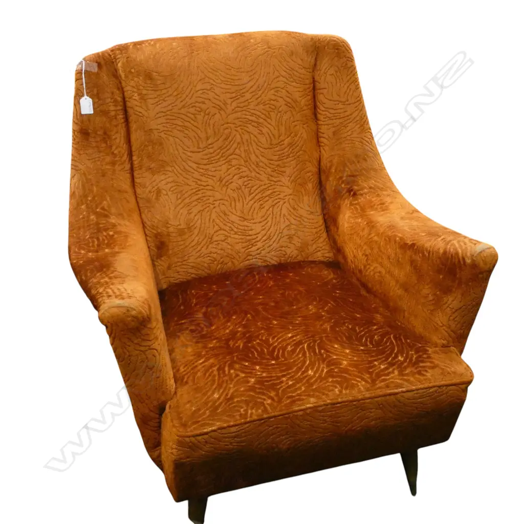 RETRO ARMCHAIR Image 1++