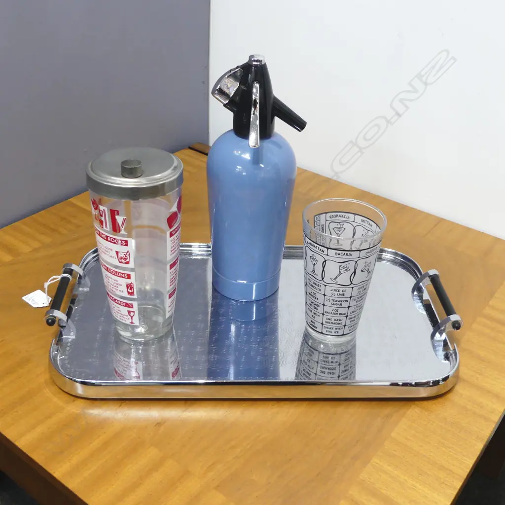 DECO TRAY W.740mm, 2 MIXERS, SODA BOTTLE Image 1++