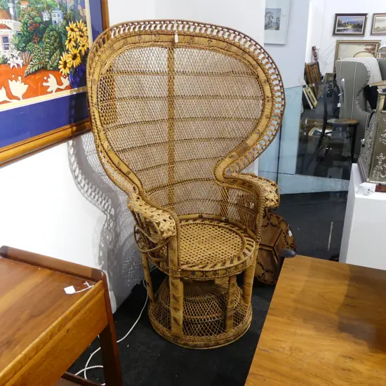 EMMANUELLE STYLE PEACOCK CHAIR H.1460mm