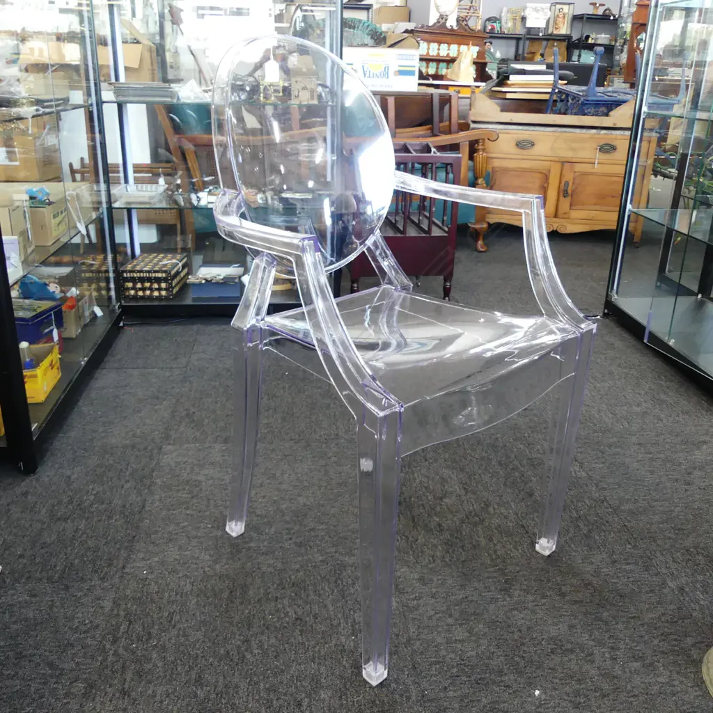 GHOST CHAIR Image 1++