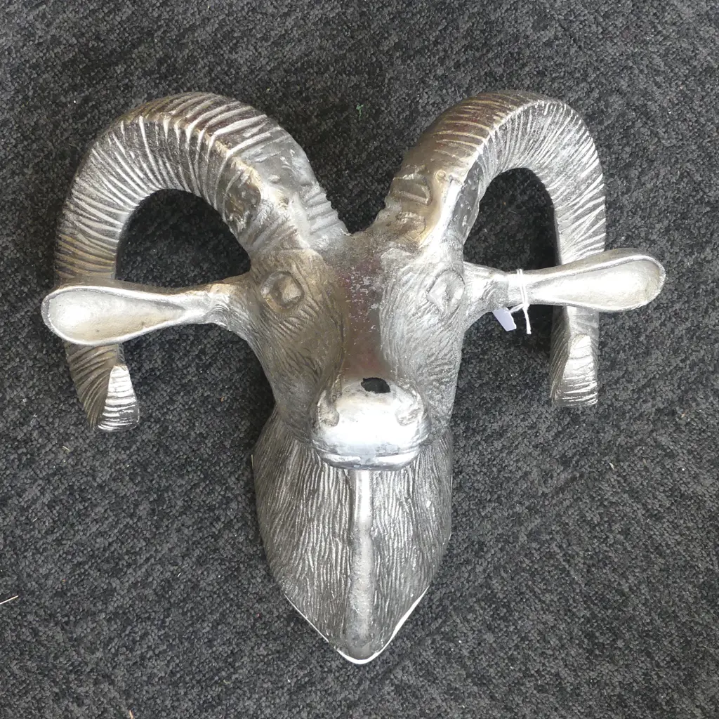 HEAVY ALUMINIUM GOAT BUST H.360mm Image 1++