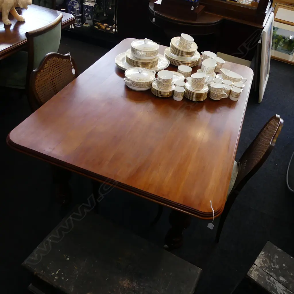 VICTORIAN DINING TABLE 1540x1100x745mm Image 1++